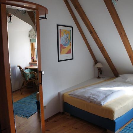 Hotel Schwarzer Adler Erlangen Pokój zdjęcie