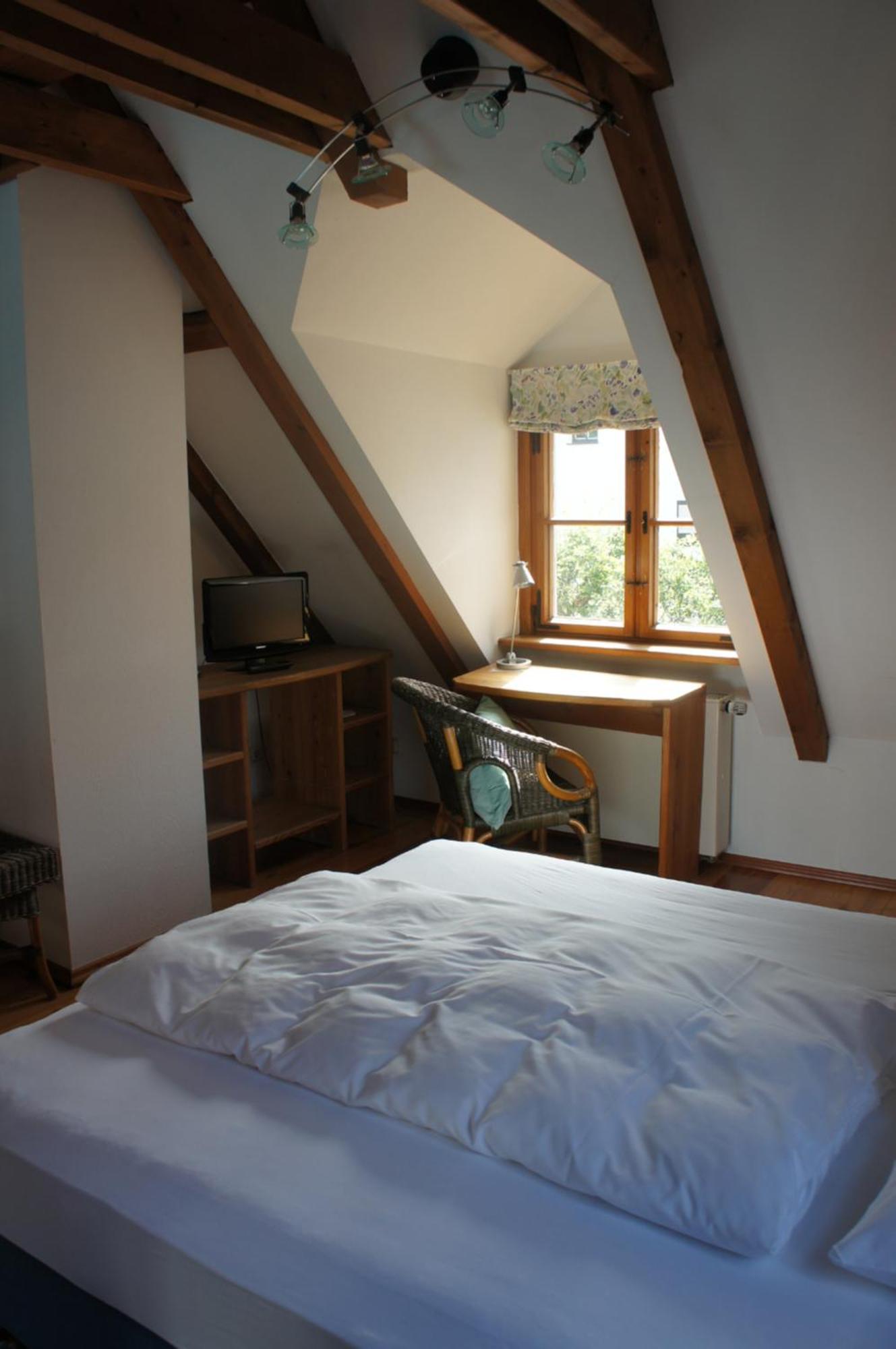 Hotel Schwarzer Adler Erlangen Pokój zdjęcie