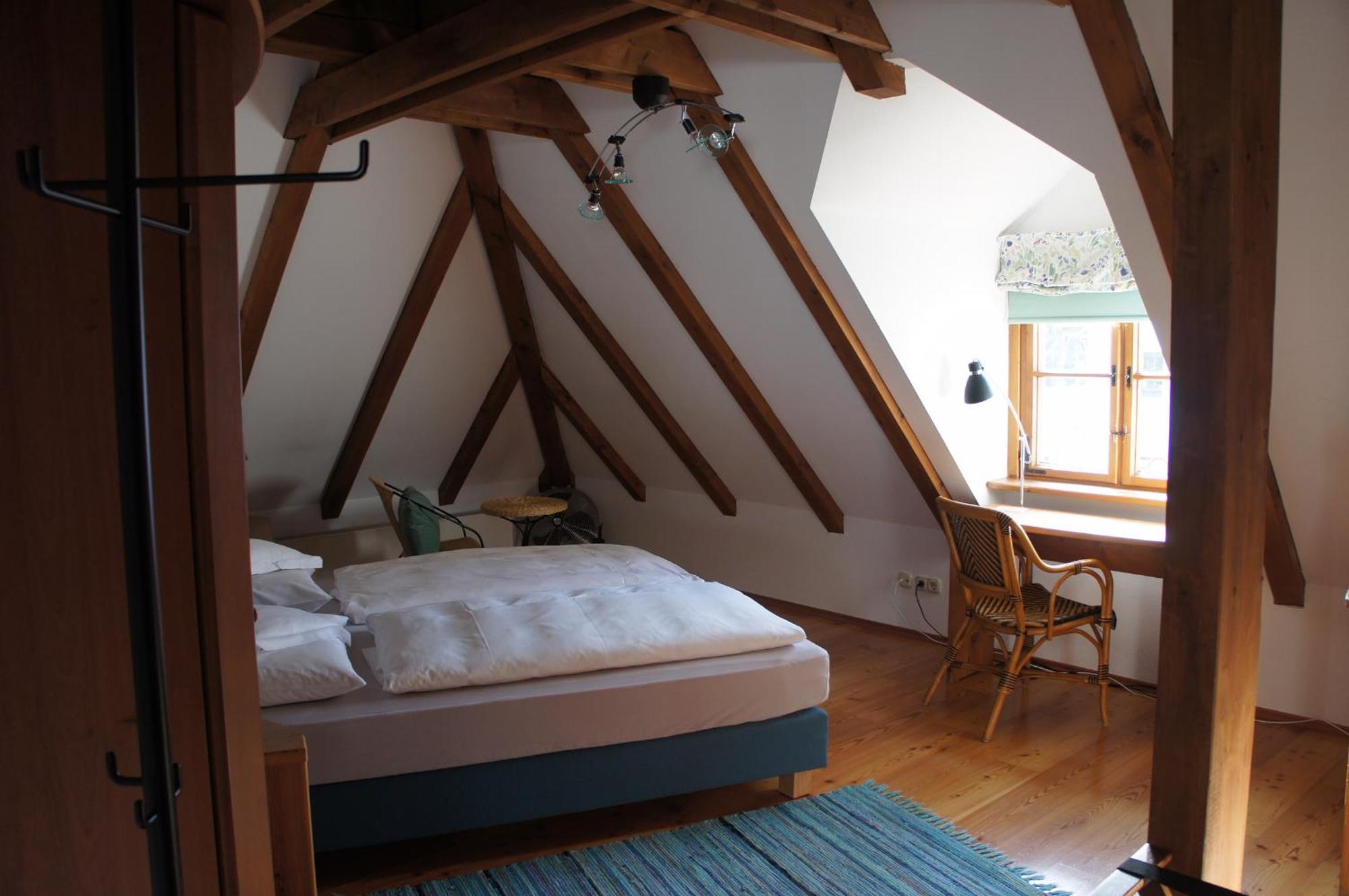 Hotel Schwarzer Adler Erlangen Pokój zdjęcie